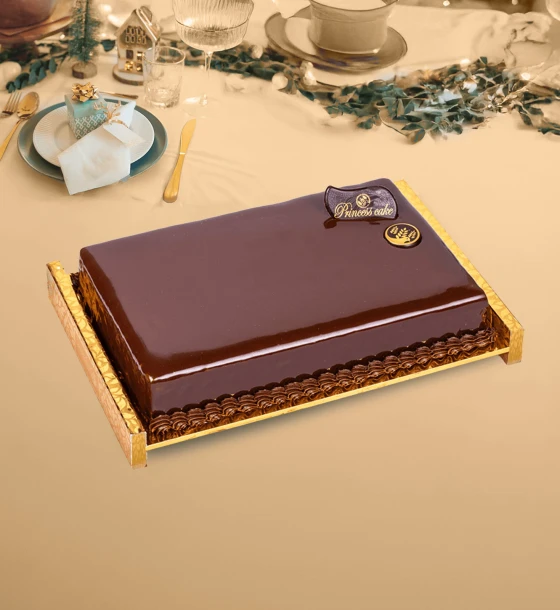كيكة البرنسيسة المغطاة بالشوكولاتة الفاخرة